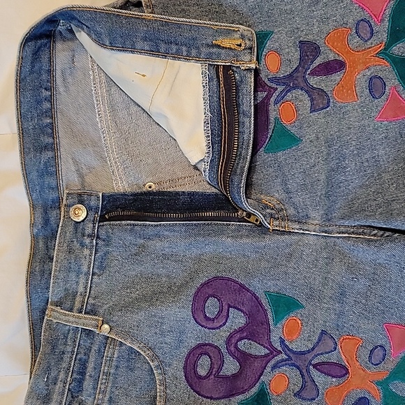 Don't stop women's vintage high-rise leather patches size 7/8 cuffed jean shorts - Picture 8 of 14